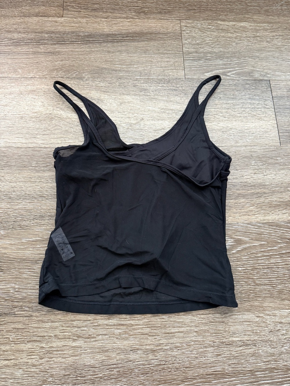 Halara Cropped Mesh Overlay Tank Black - Picture 4 of 5